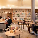 图尔北美居酒店 4* 图尔