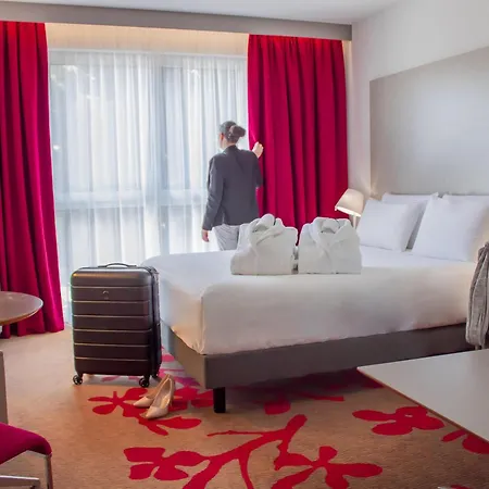 Mercure Nord 4* 투르
