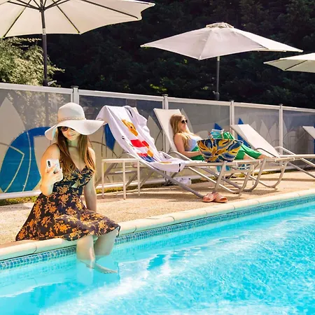 Hotel Mercure Nord 4*